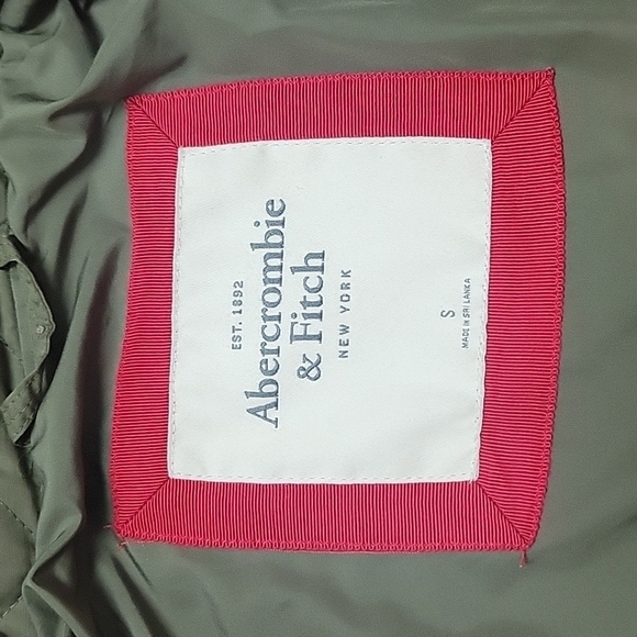 Abercrombie & Fitch Hooded coat small Quilted army Green EUC - Picture 8 of 11